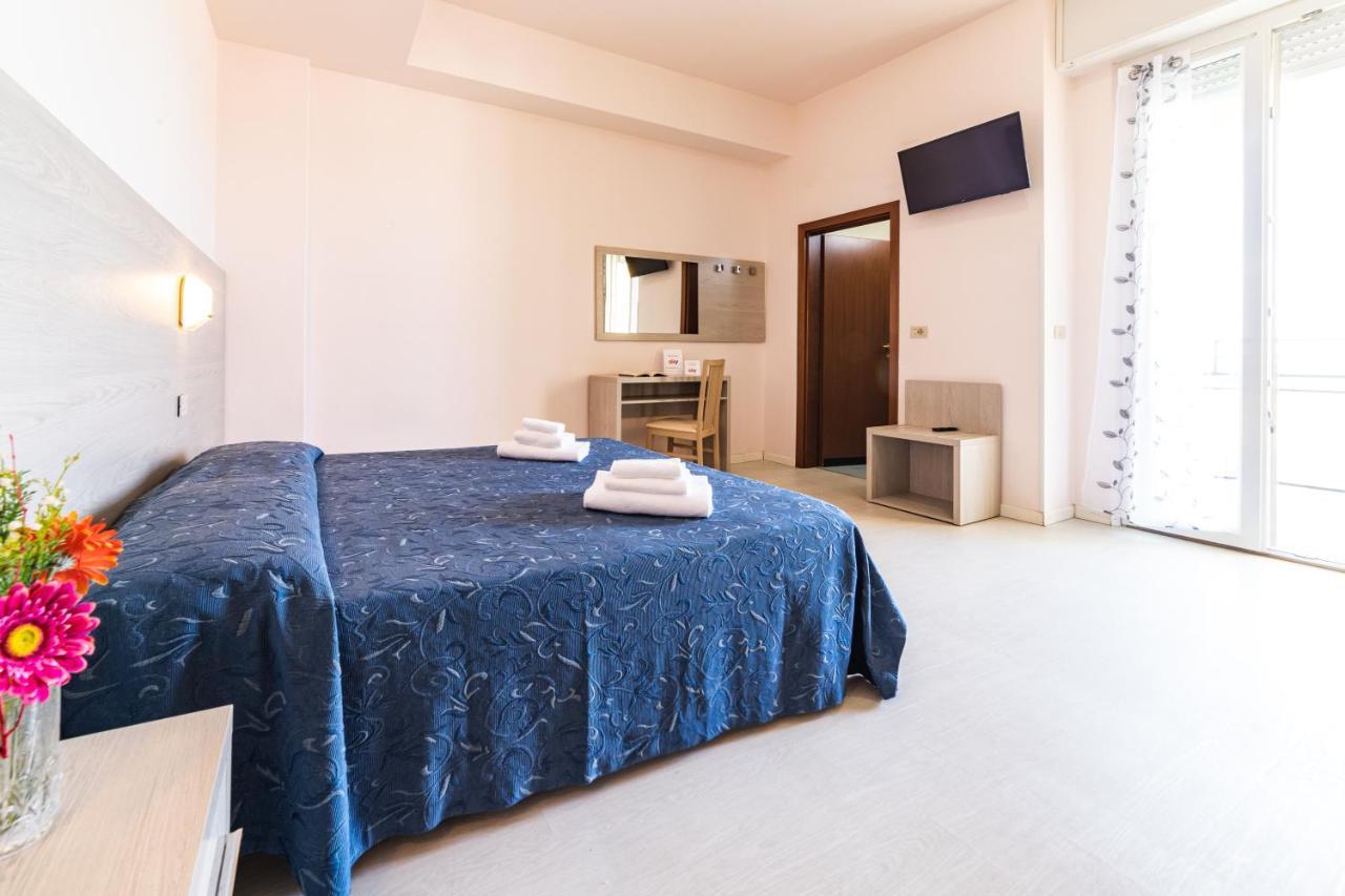 Hotel Royal Cattolica Exterior photo