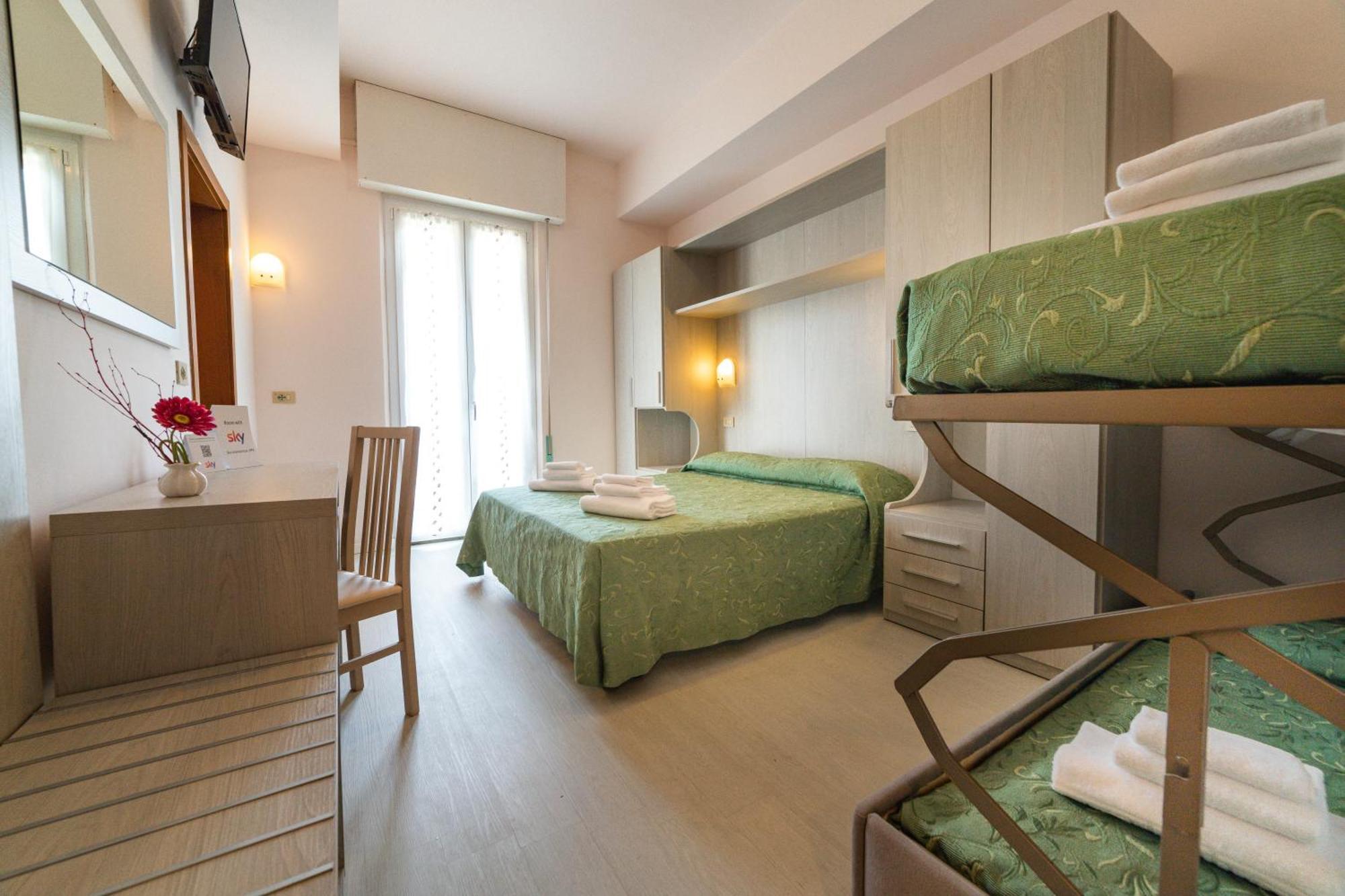Hotel Royal Cattolica Exterior photo