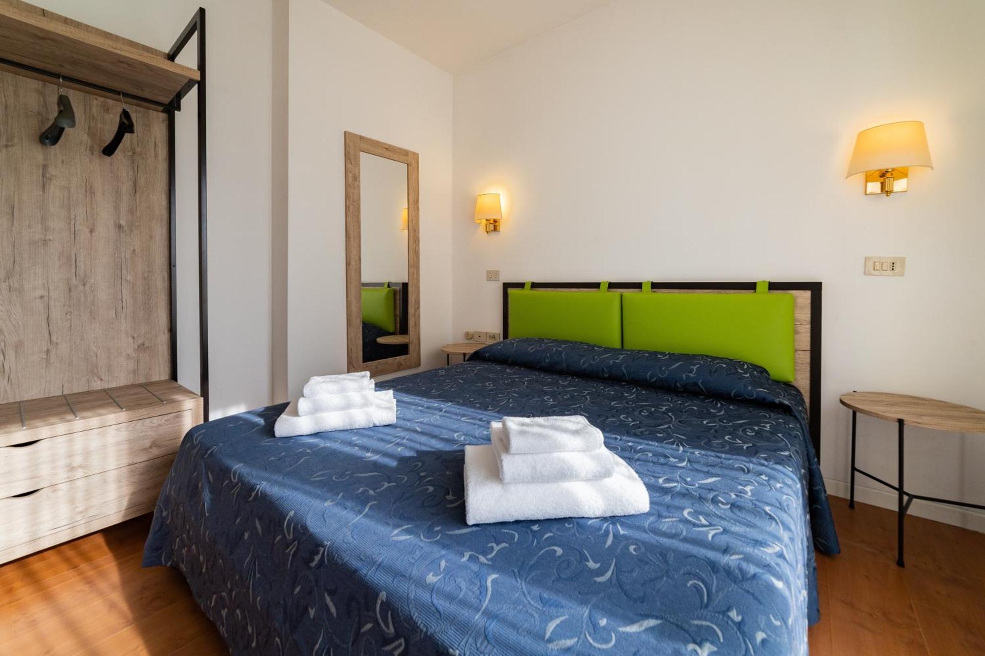 Hotel Royal Cattolica Exterior photo